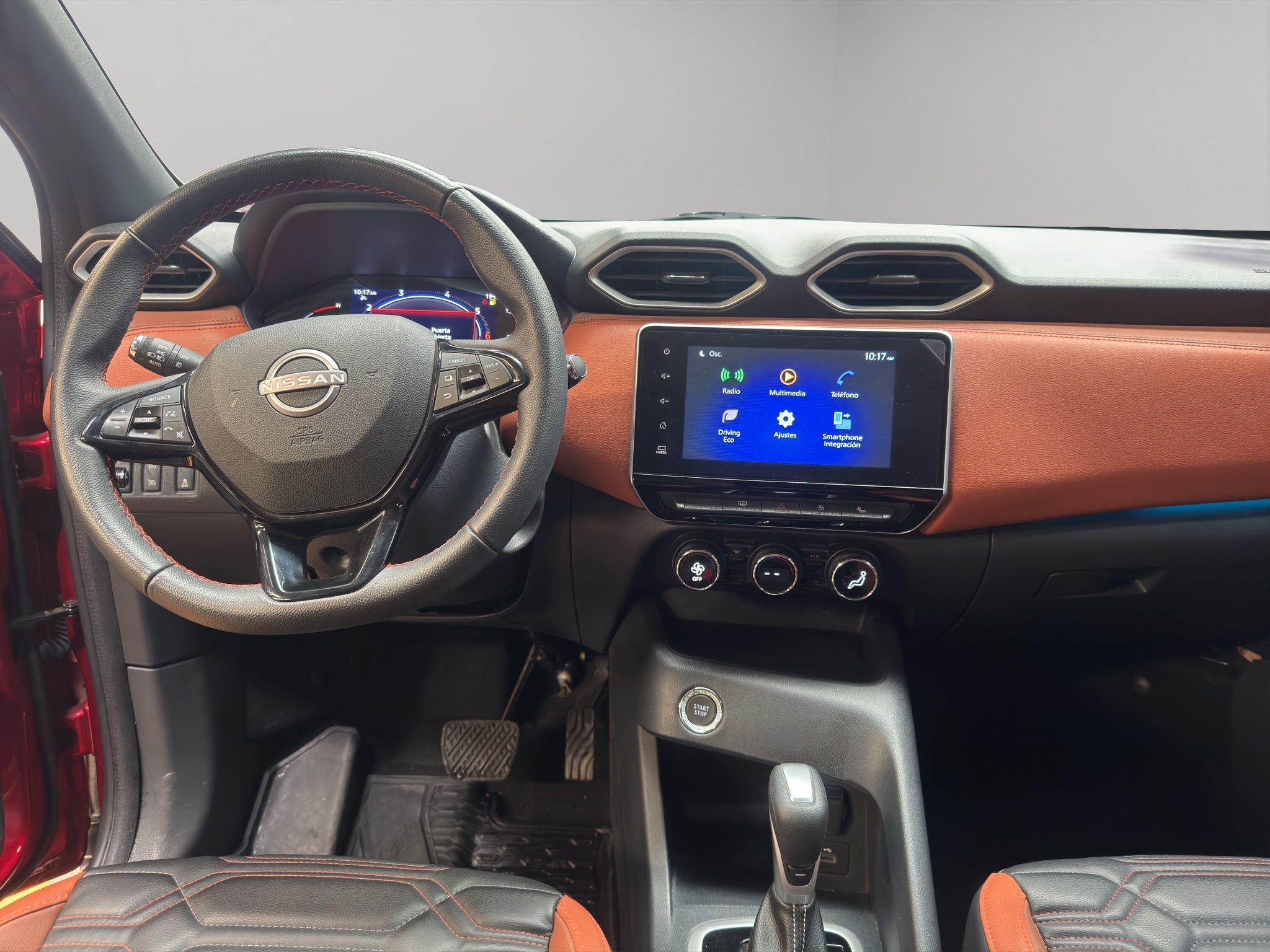 2025 Nissan Magnite VUD 5 pts. Exclusive, 1.0T, CVT, piel, RA-16