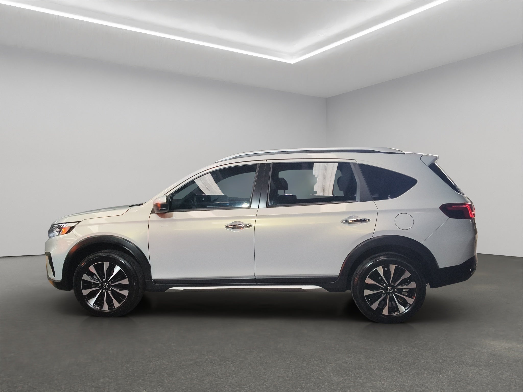 2025 Honda BR-V VUD 5 pts. Touring, 1.5l, TA, piel, f. niebla, RA-17