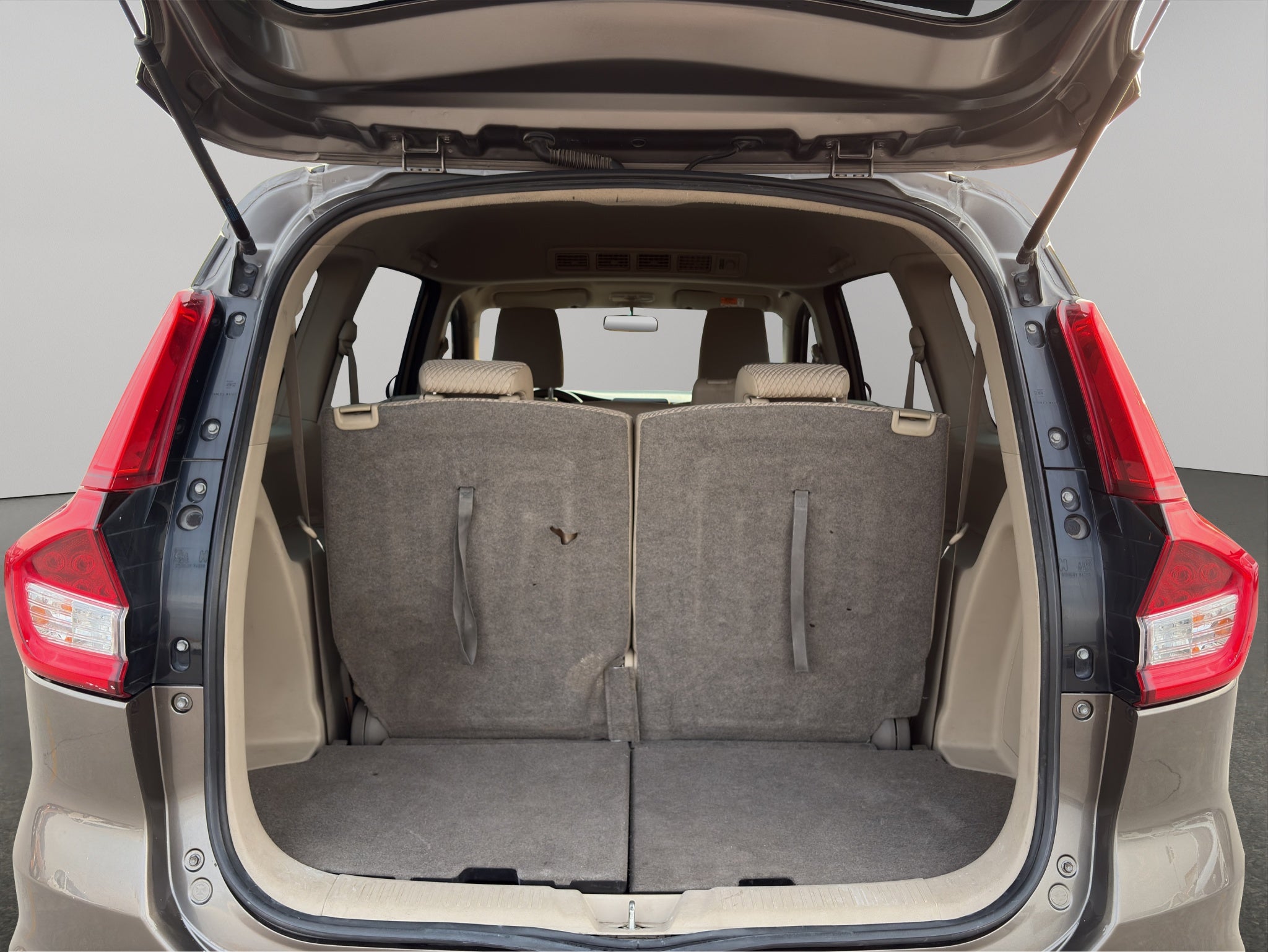 2019 Suzuki Ertiga Minivan 5 pts. GLX, 1.5l, TA, a/ac. Aut., f. niebla, RA-15