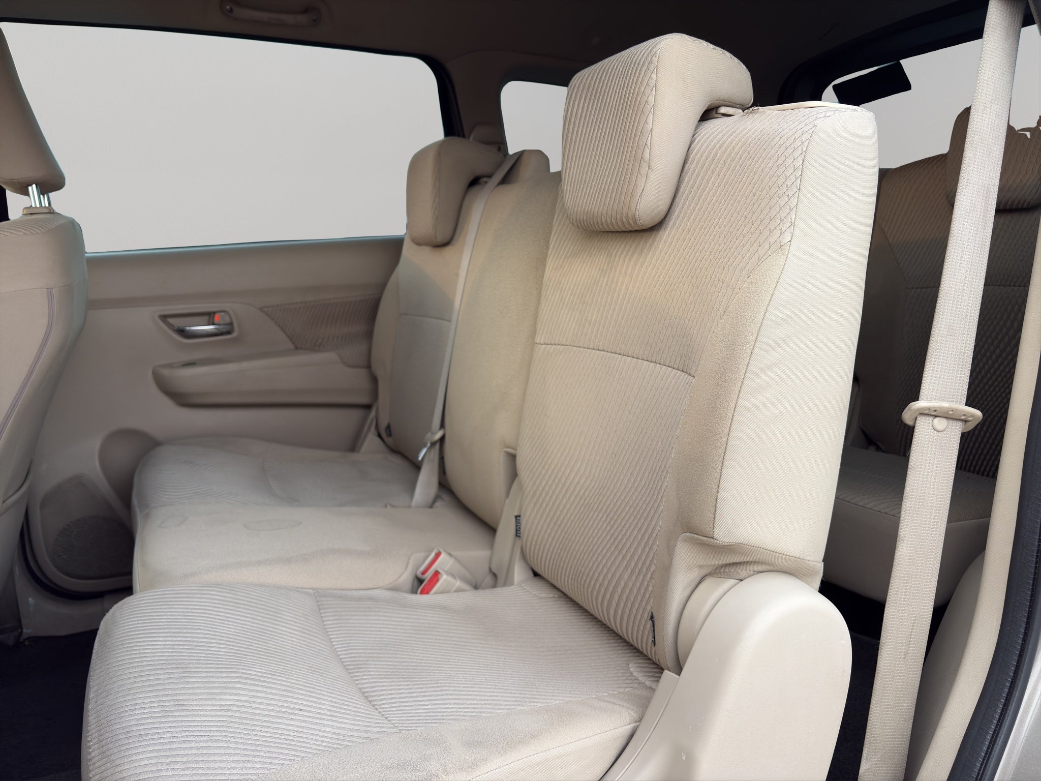 2019 Suzuki Ertiga Minivan 5 pts. GLX, 1.5l, TA, a/ac. Aut., f. niebla, RA-15