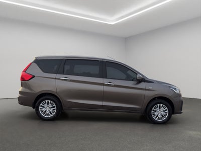 2019 Suzuki Ertiga Minivan 5 pts. GLX, 1.5l, TA, a/ac. Aut., f. niebla, RA-15