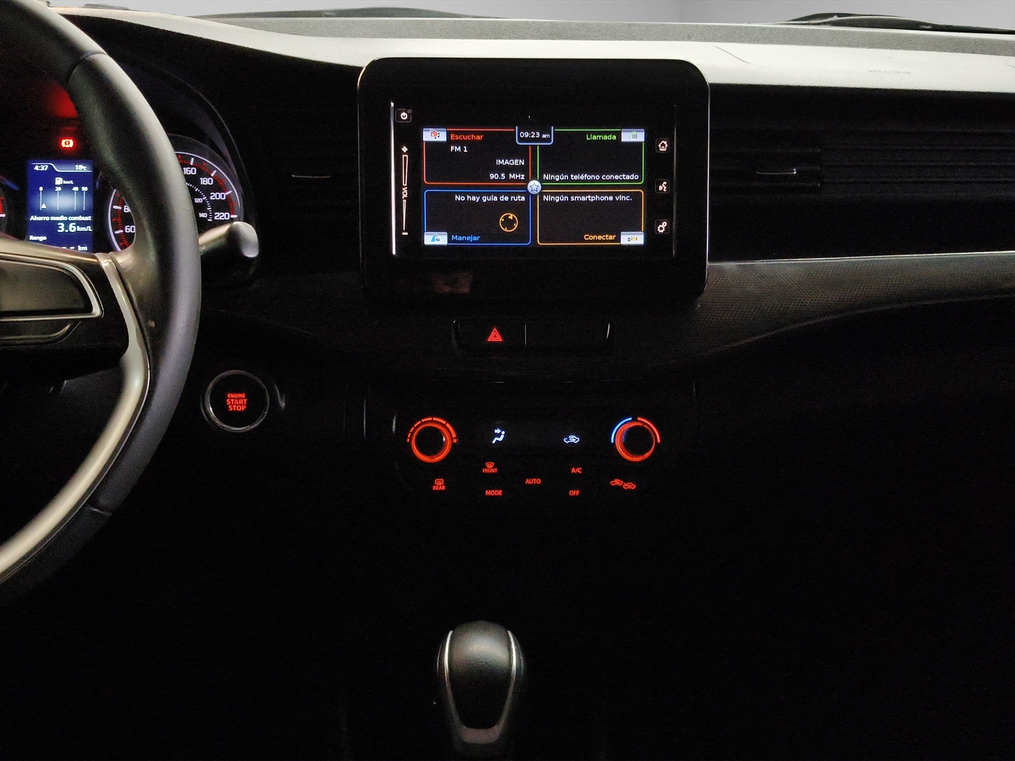 2022 Suzuki Ertiga Minivan 5 pts. XL7 GLX, 1.5l, TA, a/ac., f. led, RA-16