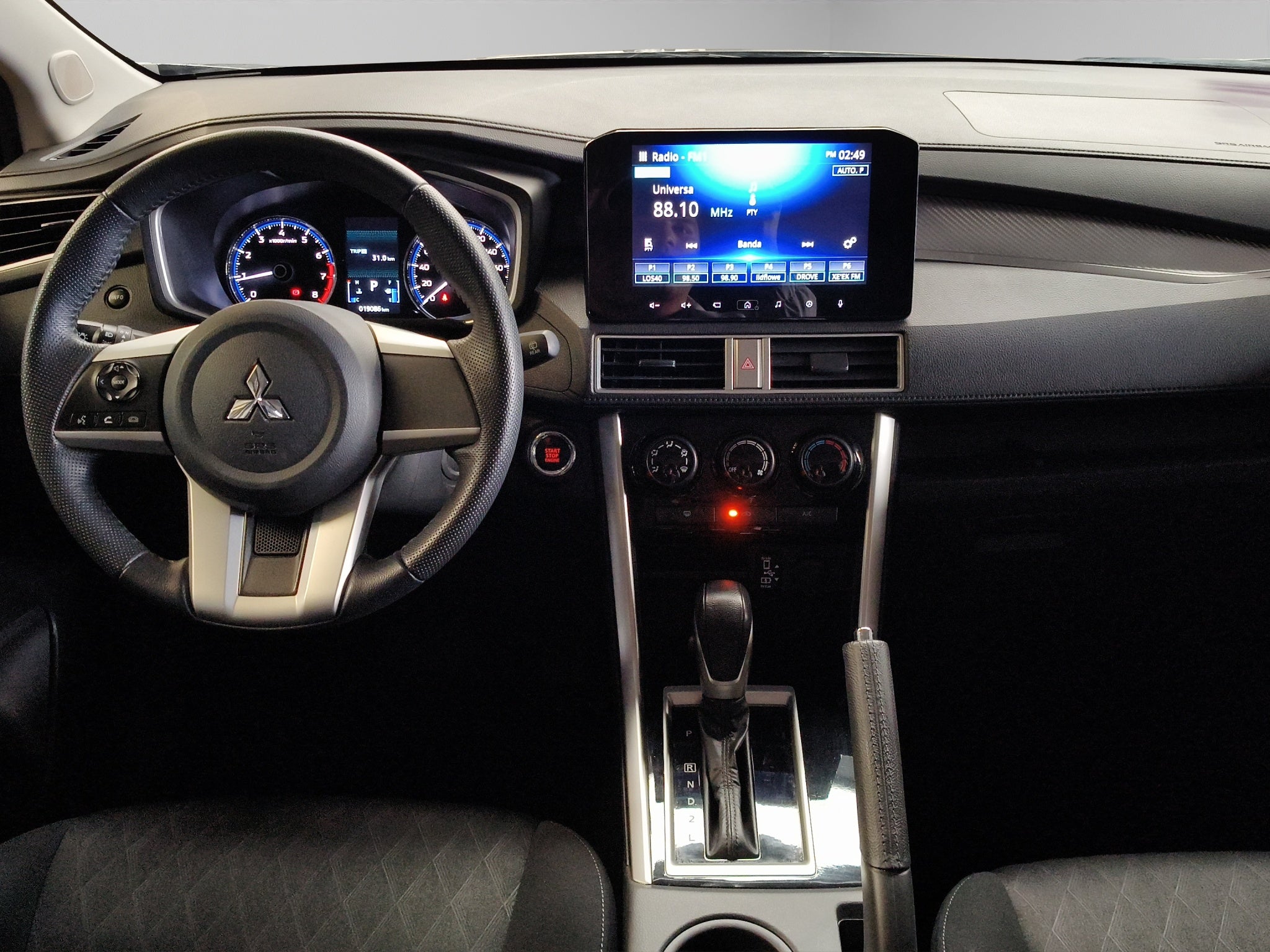2025 Mitsubishi Xpander VUD 5 pts. GLS, 1.5l, TA, 7 pas., RA-16