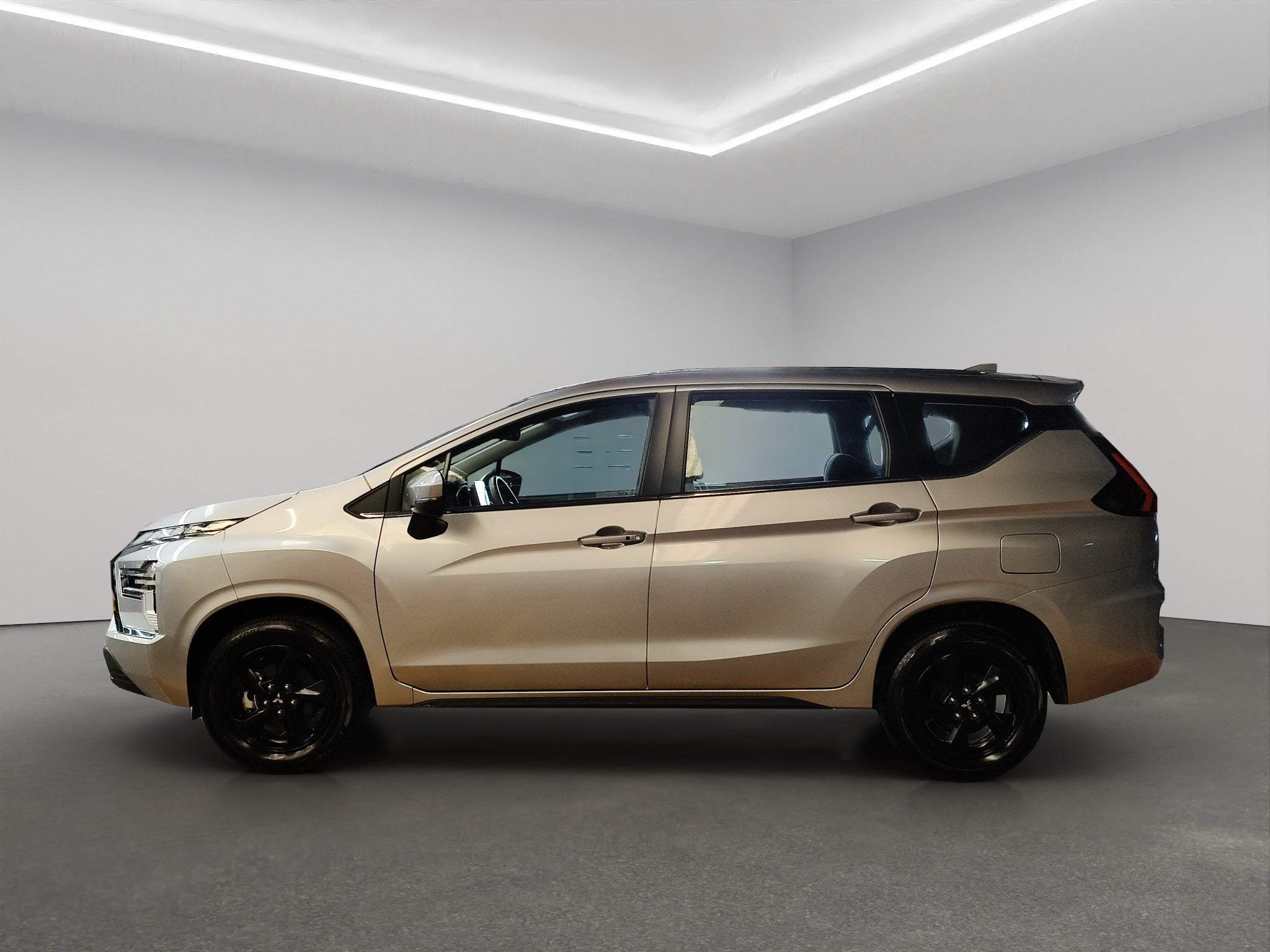 2025 Mitsubishi Xpander VUD 5 pts. GLS, 1.5l, TA, 7 pas., RA-16