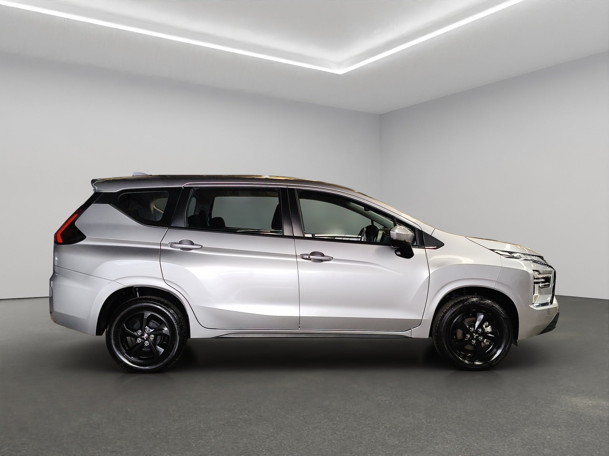2025 Mitsubishi Xpander VUD 5 pts. GLS, 1.5l, TA, 7 pas., RA-16