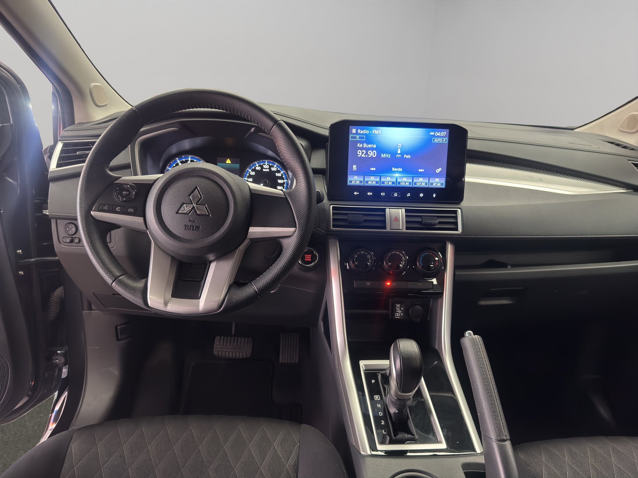 2025 Mitsubishi Xpander VUD 5 pts. GLS, 1.5l, TA, 7 pas., RA-16