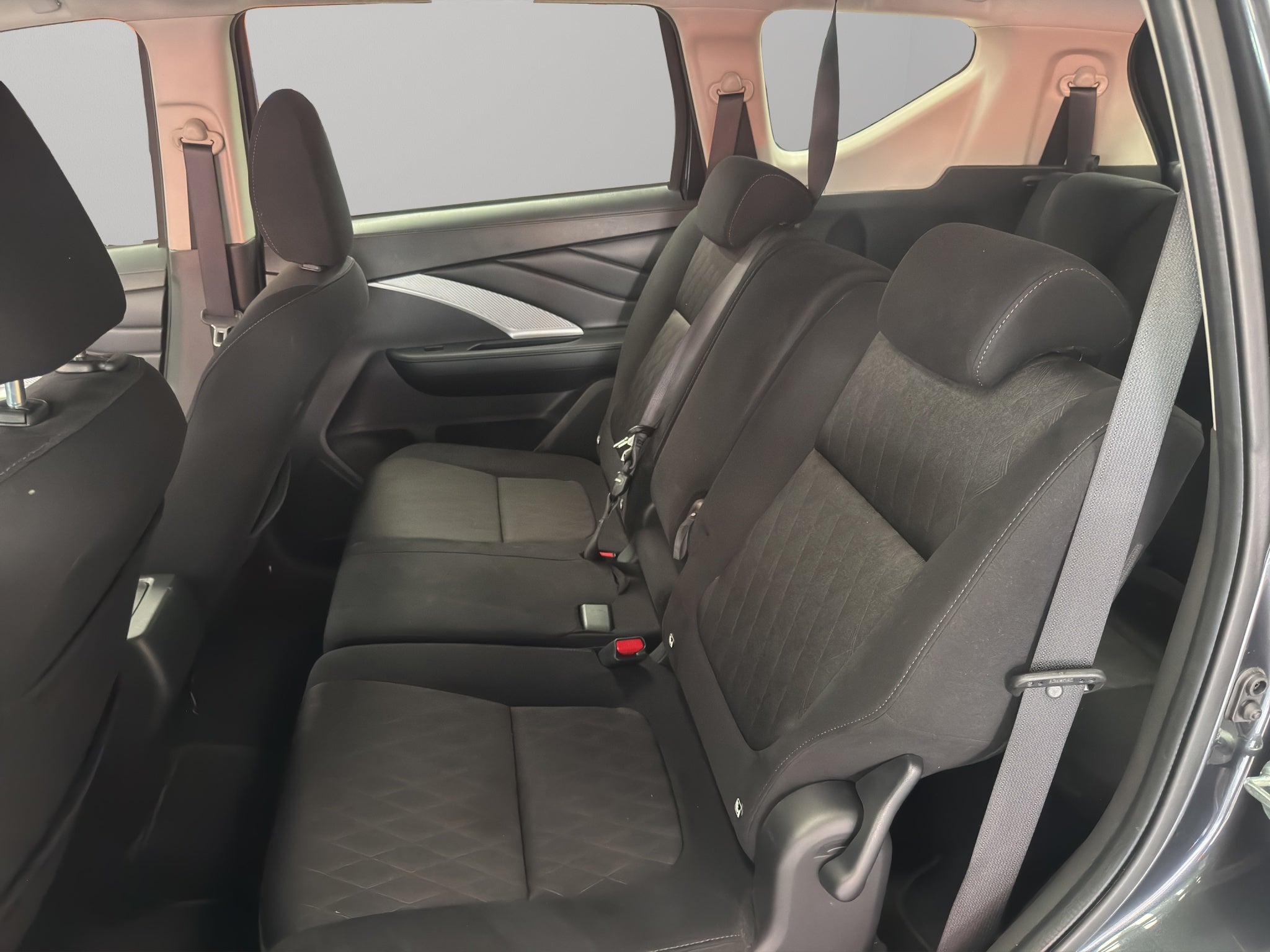 2025 Mitsubishi Xpander VUD 5 pts. GLS, 1.5l, TA, 7 pas., RA-16