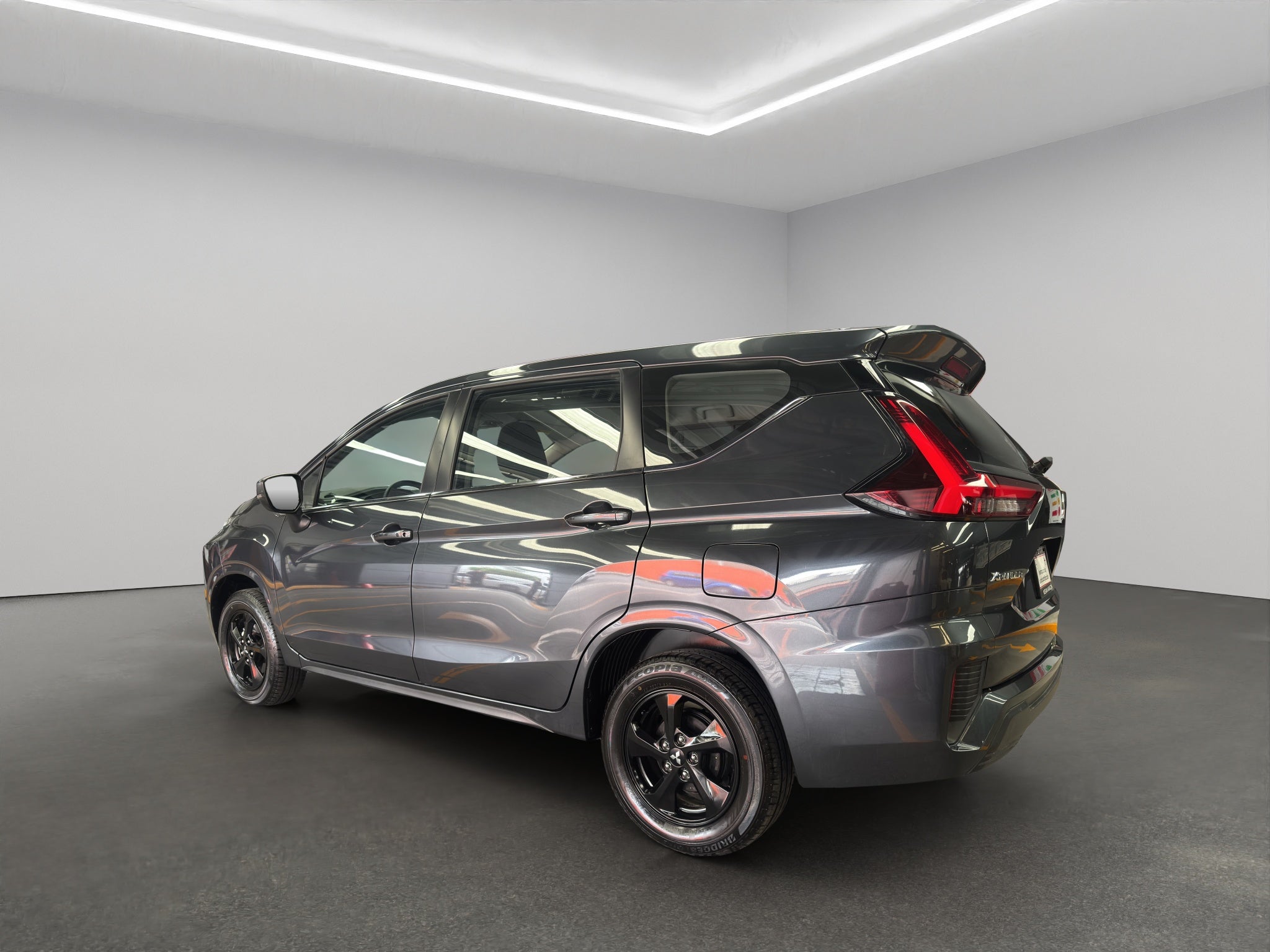 2025 Mitsubishi Xpander VUD 5 pts. GLS, 1.5l, TA, 7 pas., RA-16