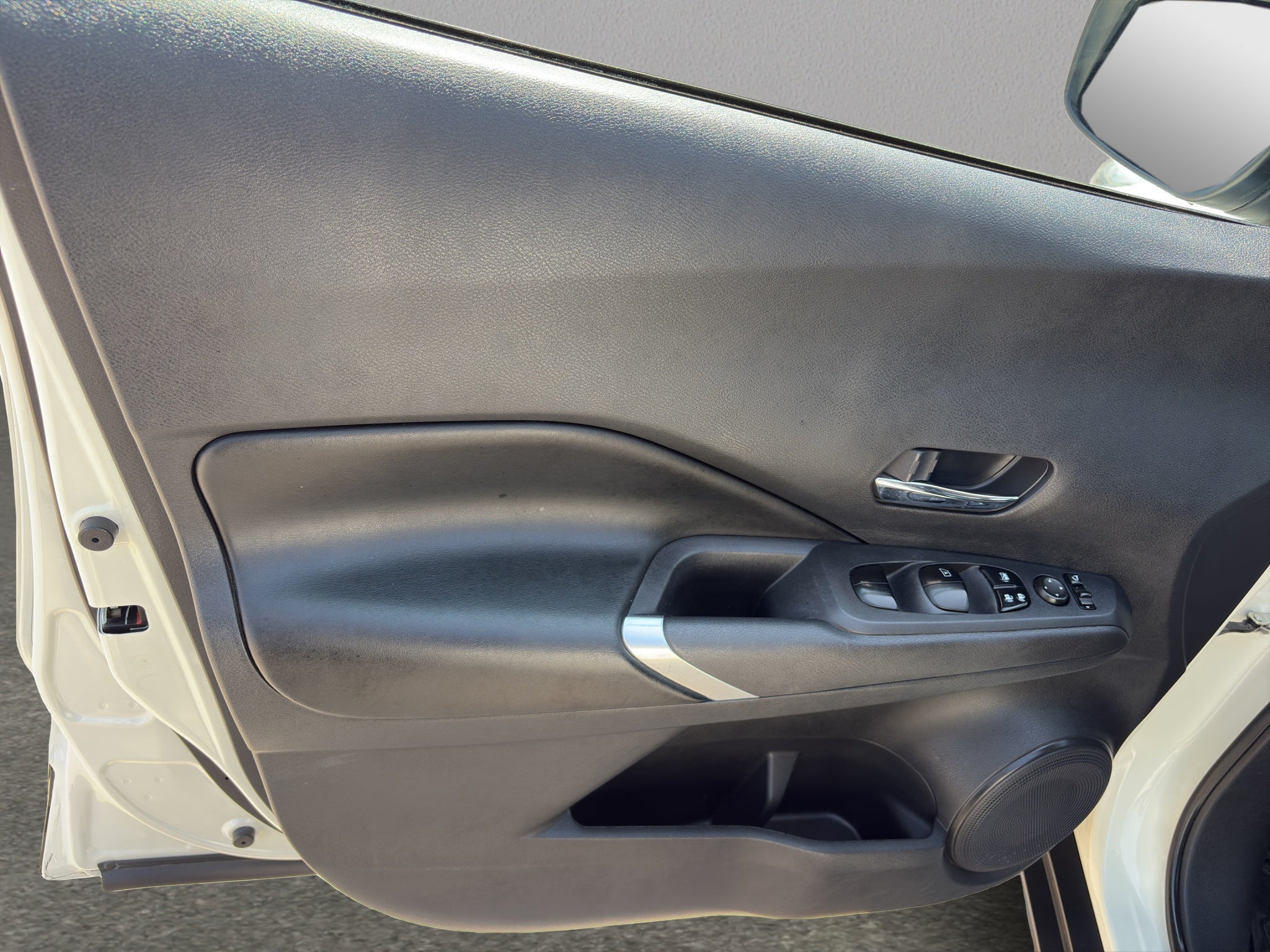 2023 Nissan Kicks VUD 5 pts. Platinum e-Power, E-REV, TA, piel, ADAS, RA-17