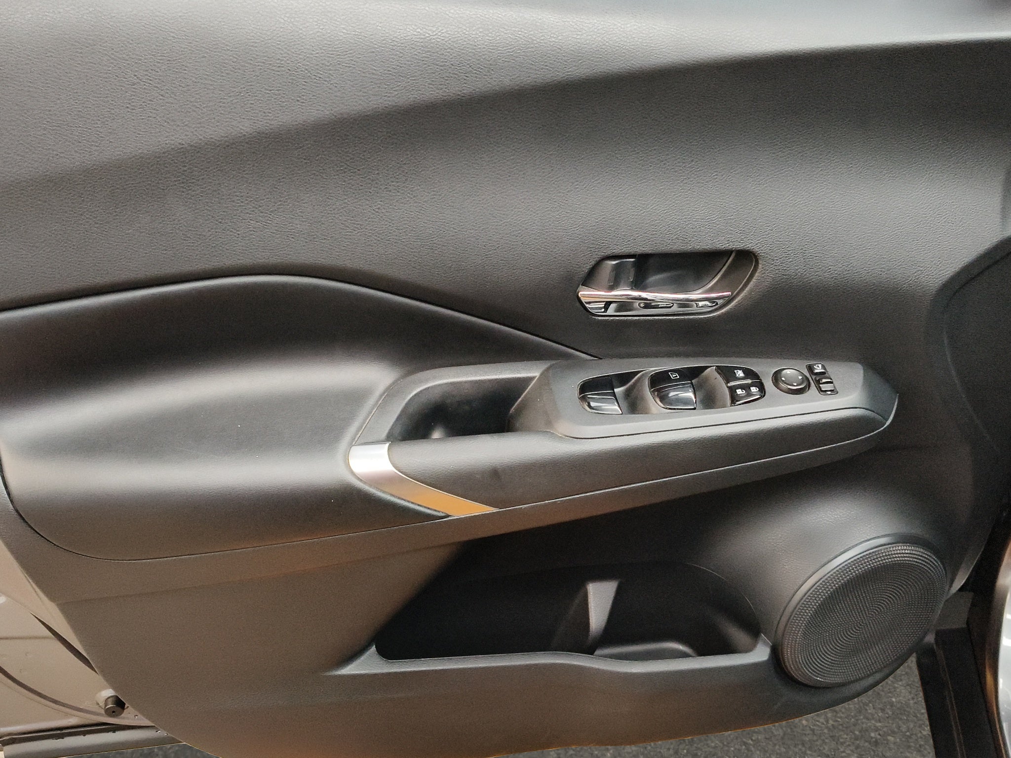 2023 Nissan Kicks VUD 5 pts. Exclusive e-Power, E-REV, TA, piel, RA-17
