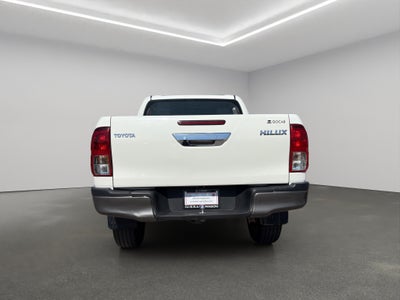 2023 Toyota Comerciales Hilux Pick-Up 4 pts. SR, Doble Cab., TM5, a/ac., VE, RA-17