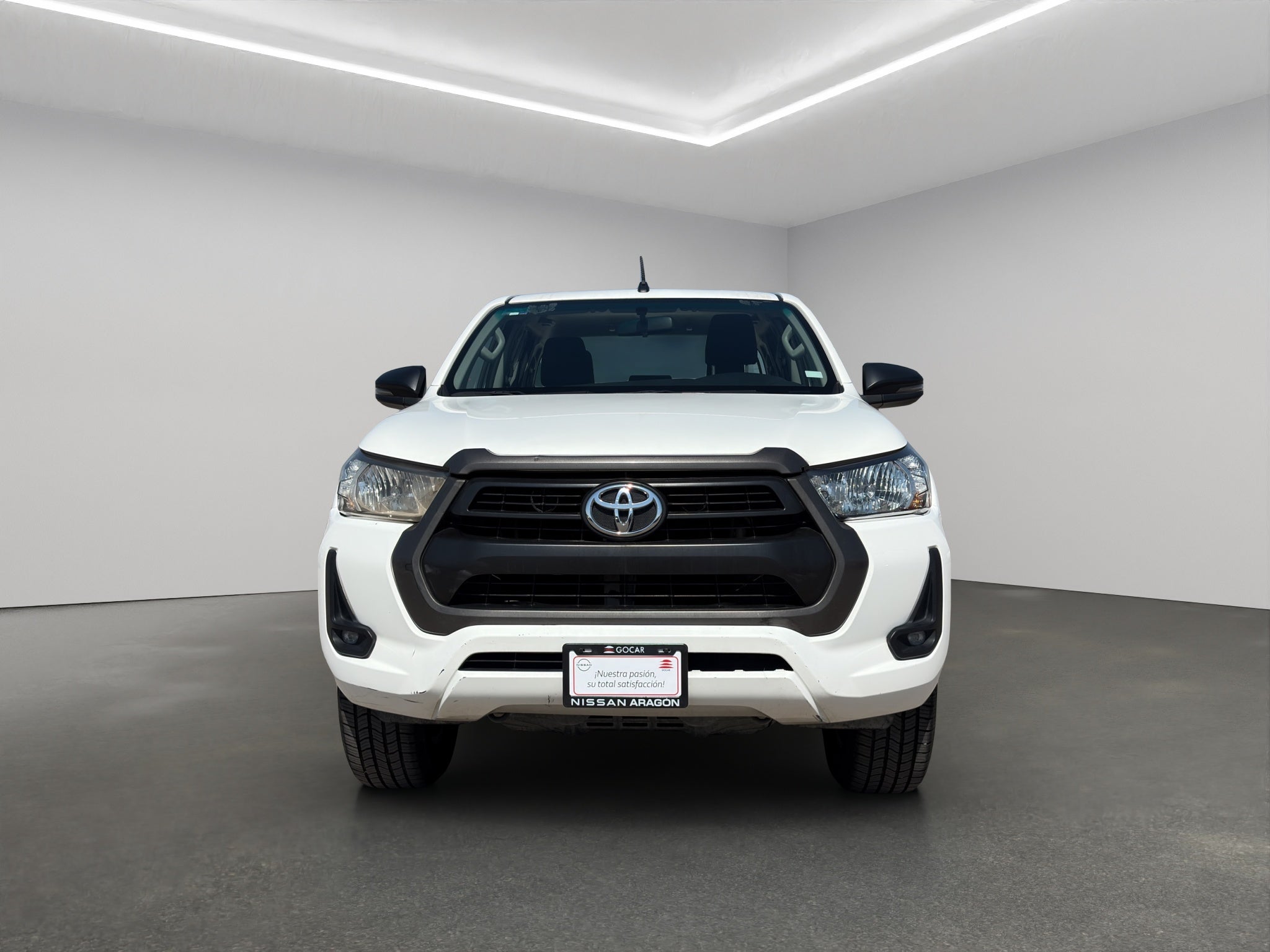 2023 Toyota Comerciales Hilux Pick-Up 4 pts. SR, Doble Cab., TM5, a/ac., VE, RA-17