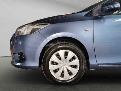 2017 Toyota Yaris 4 pts. Core, CVT, a/ac., f. halógeno, R-15