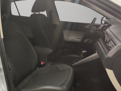 2025 Volkswagen Virtus 4 pts. Comfortline, 1.6l, TA, a/ac., f. niebla, RA-16