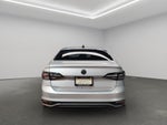 2025 Volkswagen Virtus 4 pts. Comfortline, 1.6l, TA, a/ac., f. niebla, RA-16