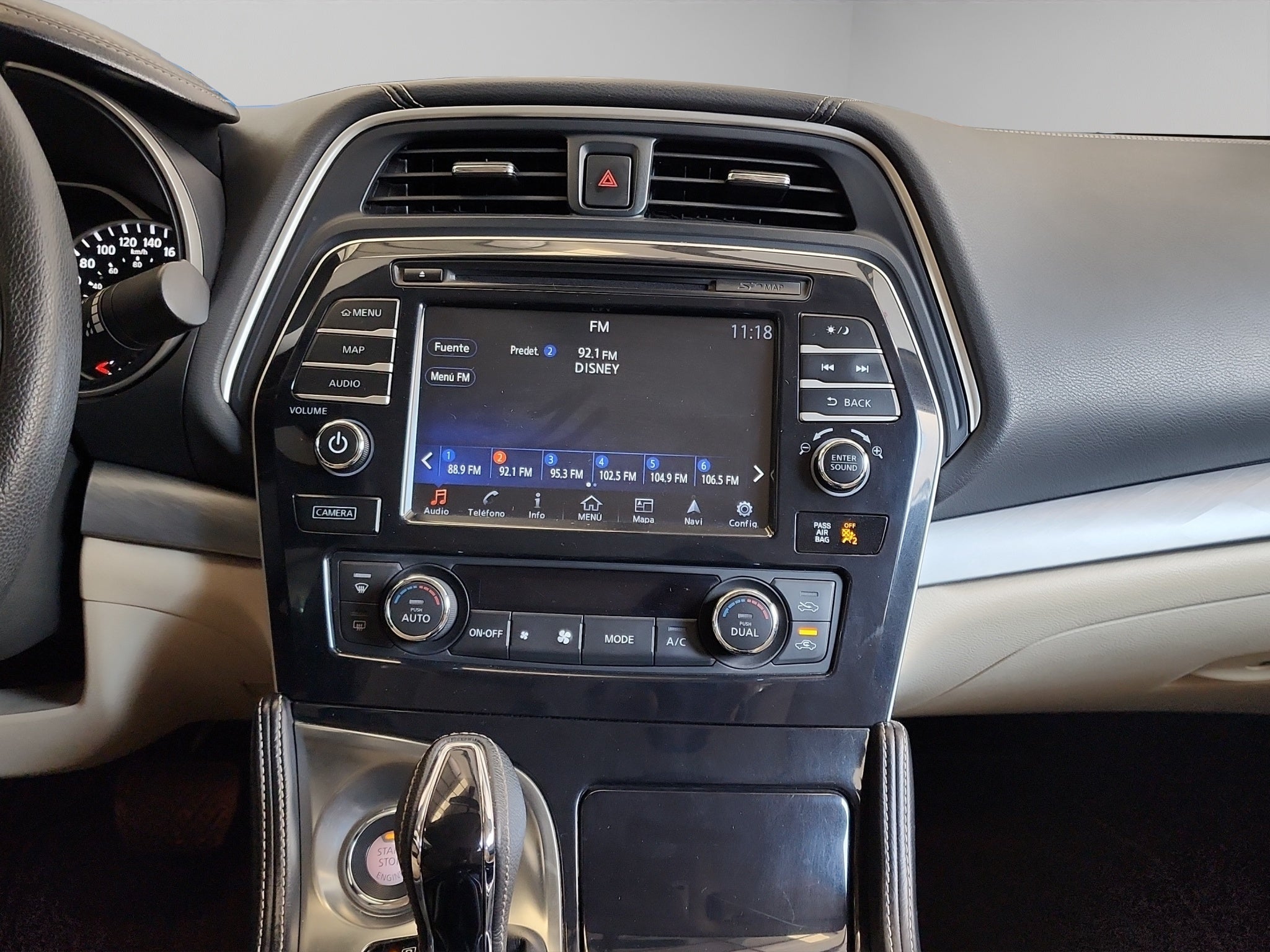 2016 Nissan Maxima 4 pts. Advance, TA, piel, GPS, RA-18 (línea nueva)