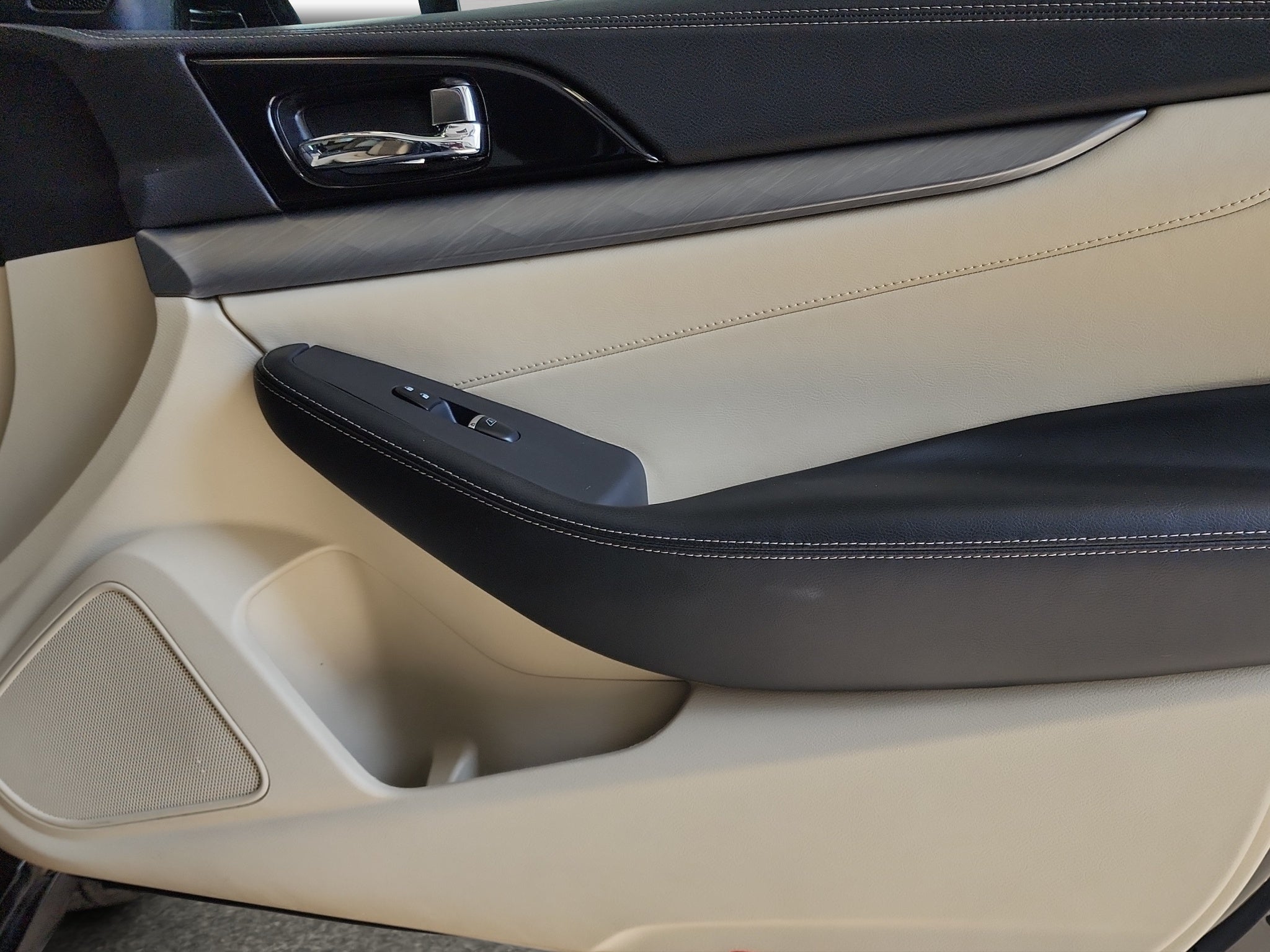 2016 Nissan Maxima 4 pts. Advance, TA, piel, GPS, RA-18 (línea nueva)