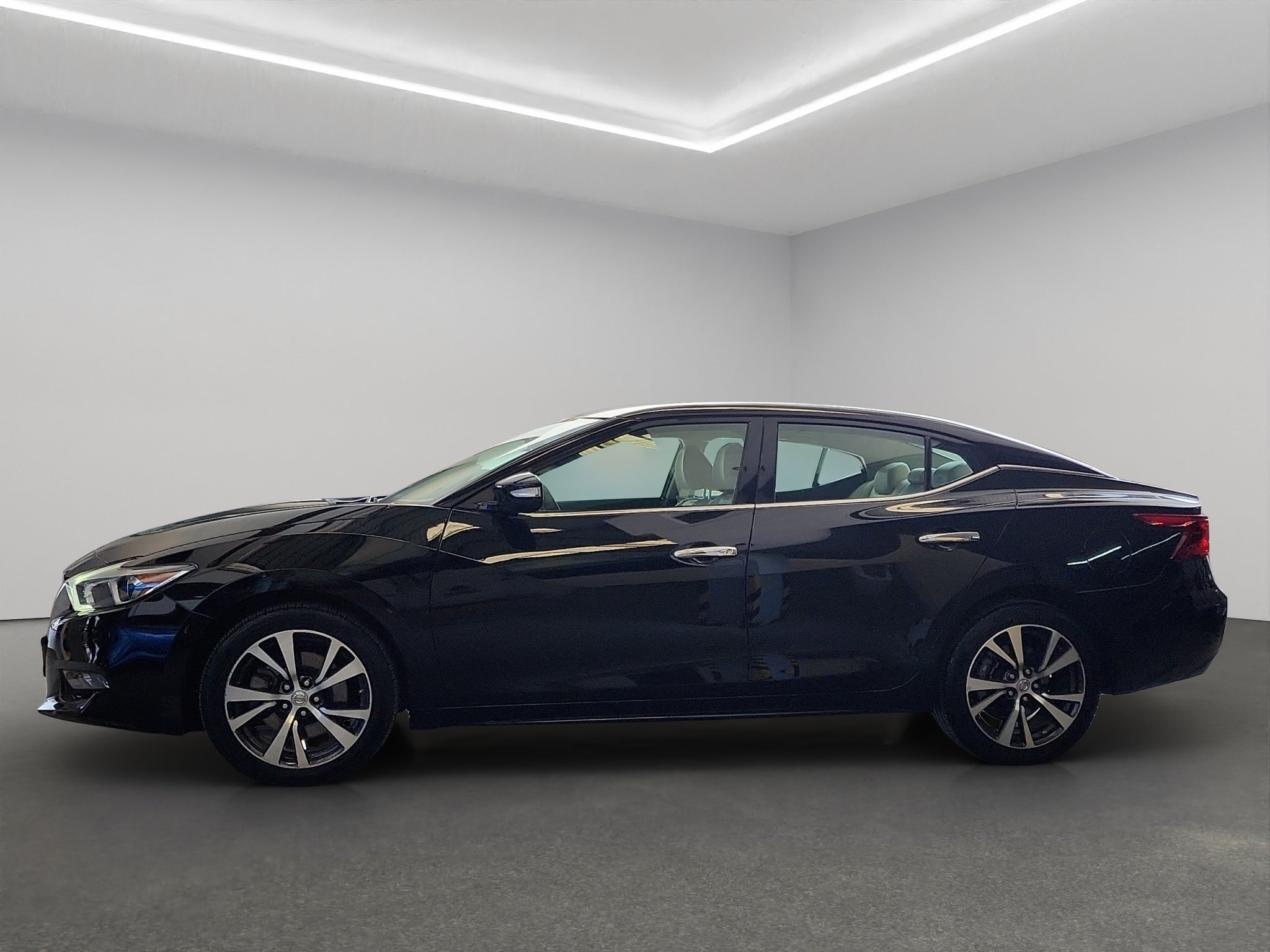 2016 Nissan Maxima 4 pts. Advance, TA, piel, GPS, RA-18 (línea nueva)