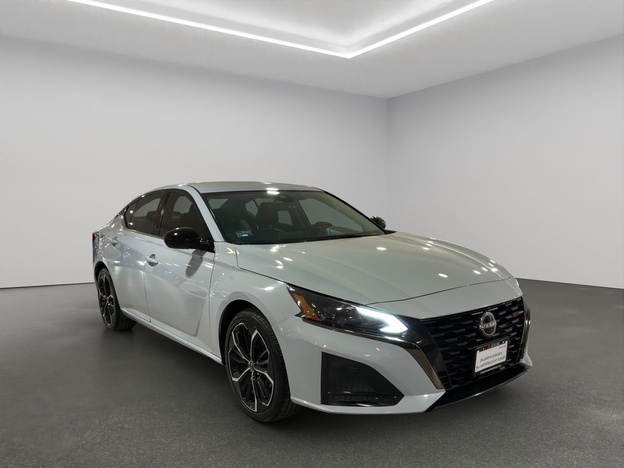 2023 Nissan Altima 4 pts. SR, 2.0T, CVT, a/ac., f. led, alerón, RA-19