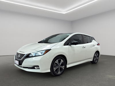 2021 Nissan Leaf 5 pts. HB SL, EV, autonomía 240 km, 40 kWh, piel, RA-17