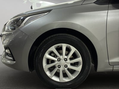 2022 Hyundai Accent 4 pts. GL MID, 1.6l, TM6, a/ac., VE del., cámara reversa, RA-15