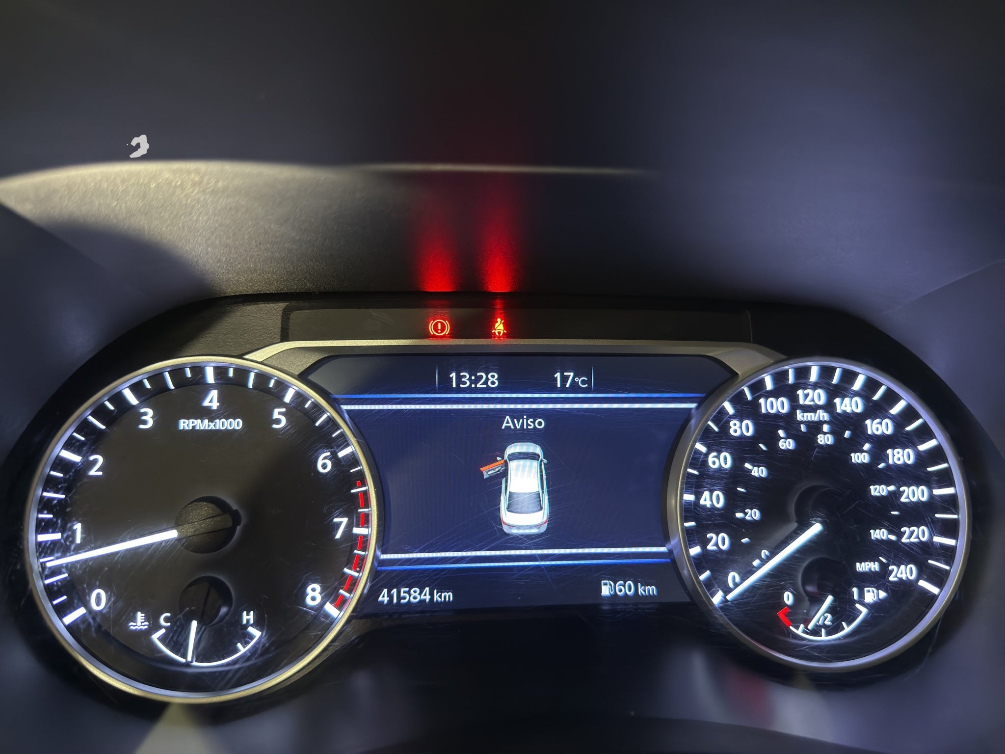 2024 Nissan Sentra 4 pts. Advance, TM6, a/ac., f. niebla, RA-16