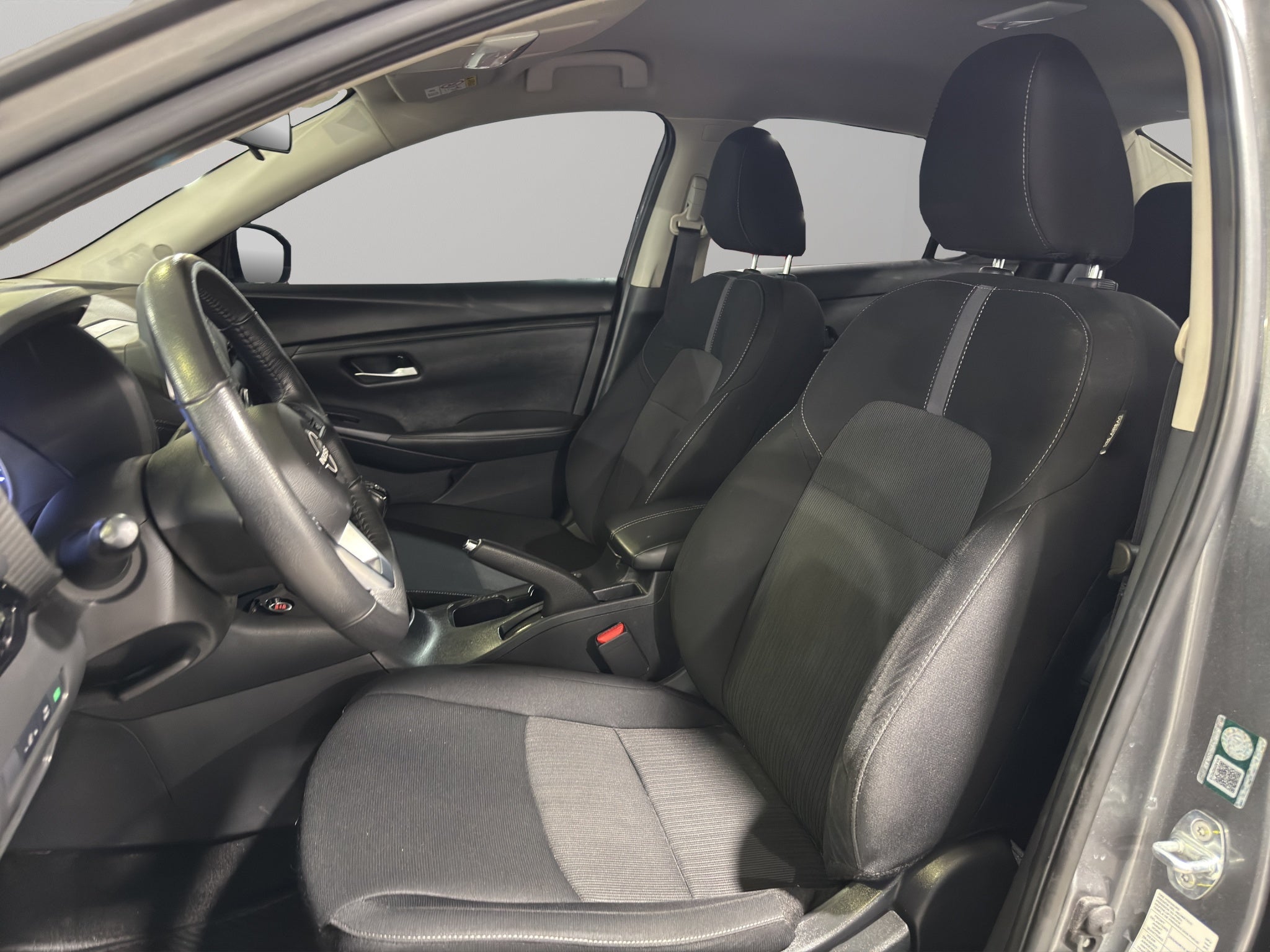 2024 Nissan Sentra 4 pts. Advance, TM6, a/ac., f. niebla, RA-16