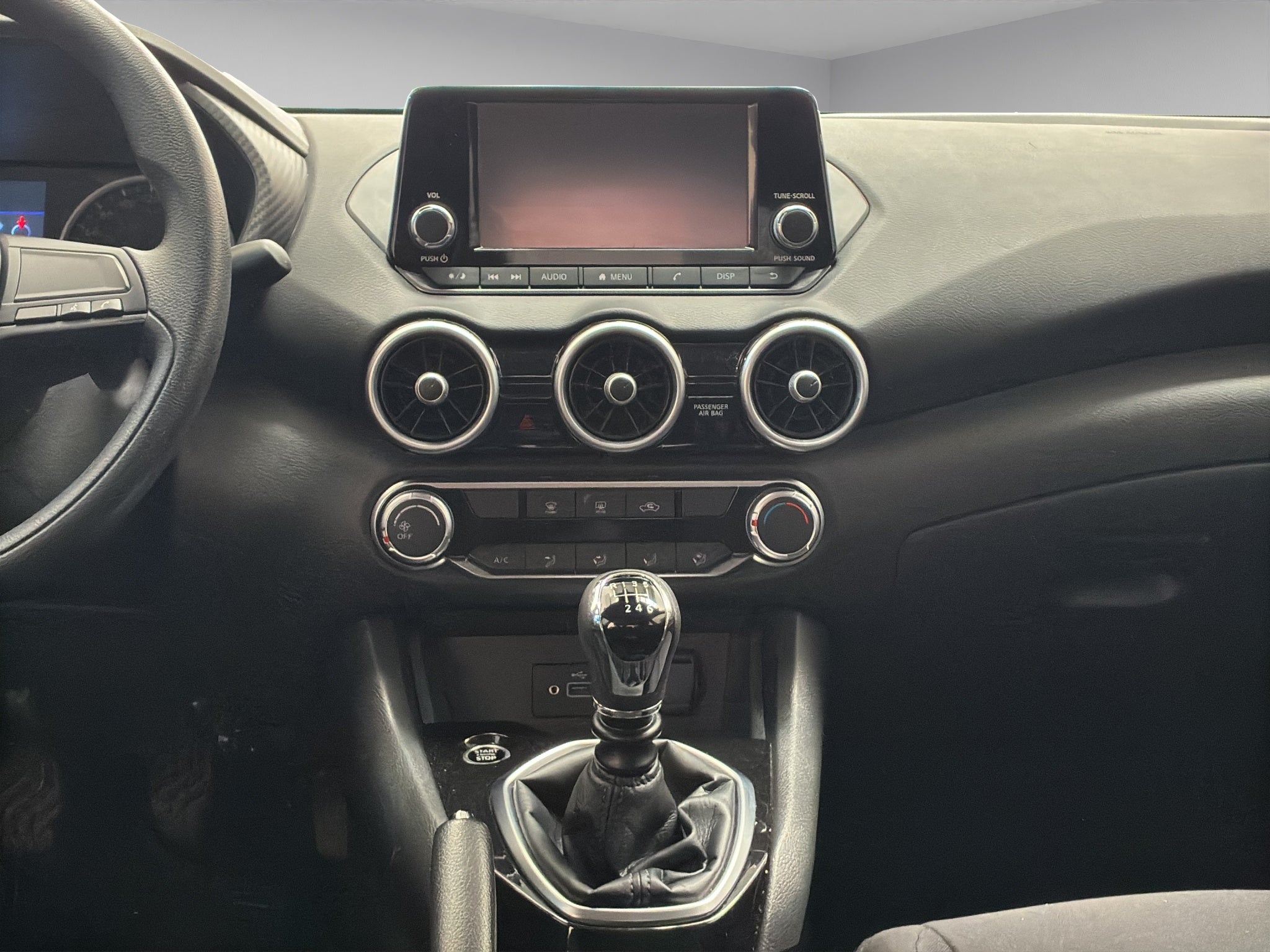 2024 Nissan Sentra 4 pts. Sense, TM6, a/ac., RA-16