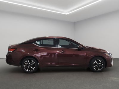 2024 Nissan Sentra 4 pts. Advance, TM6, a/ac., f. niebla, RA-16