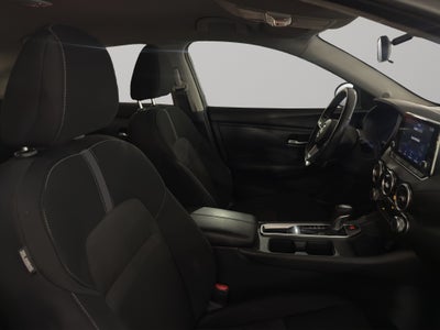 2022 Nissan Sentra 4 pts. Advance, TM6, a/ac., f. niebla, RA-16