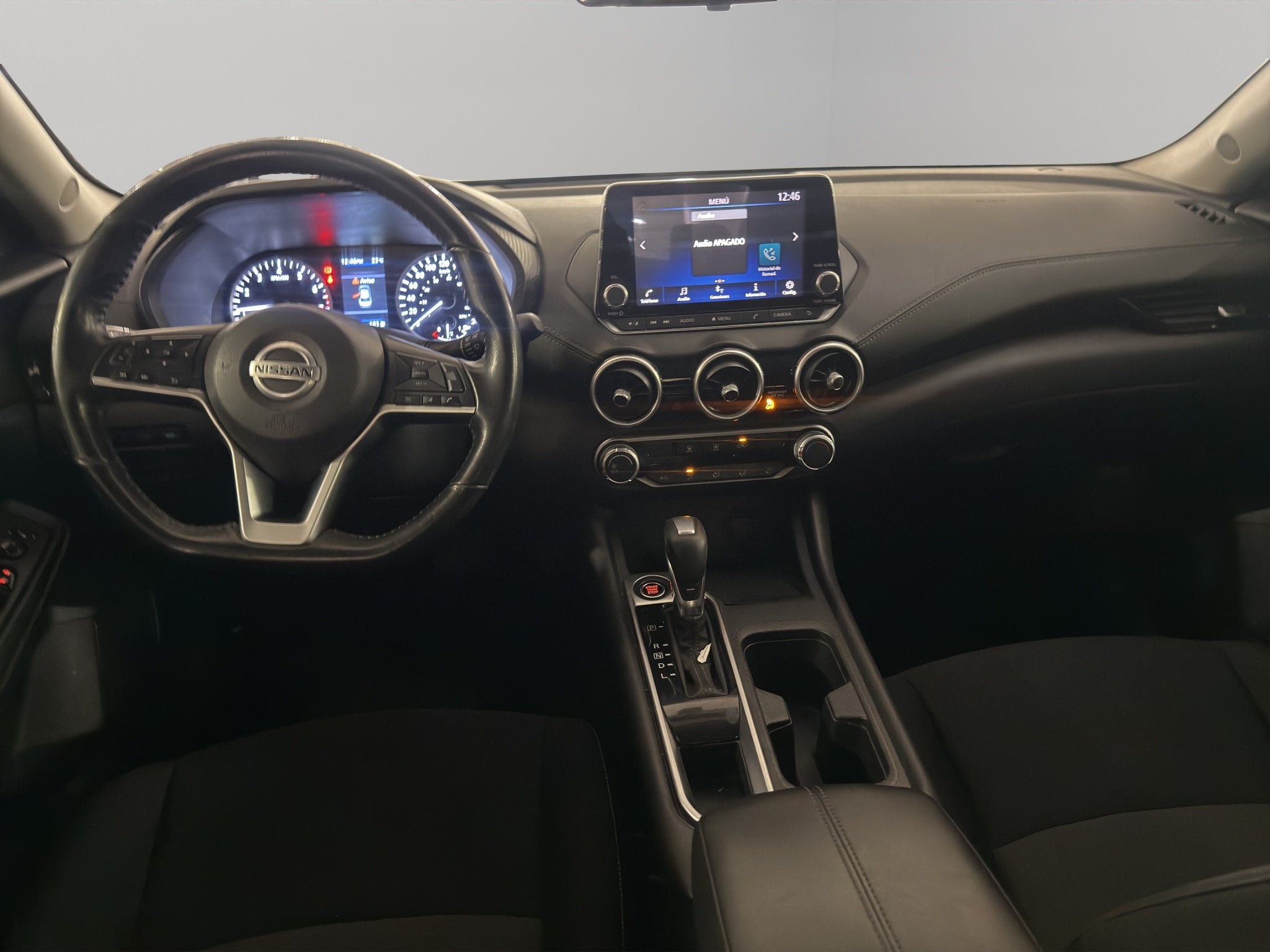 2022 Nissan Sentra 4 pts. Advance, TM6, a/ac., f. niebla, RA-16