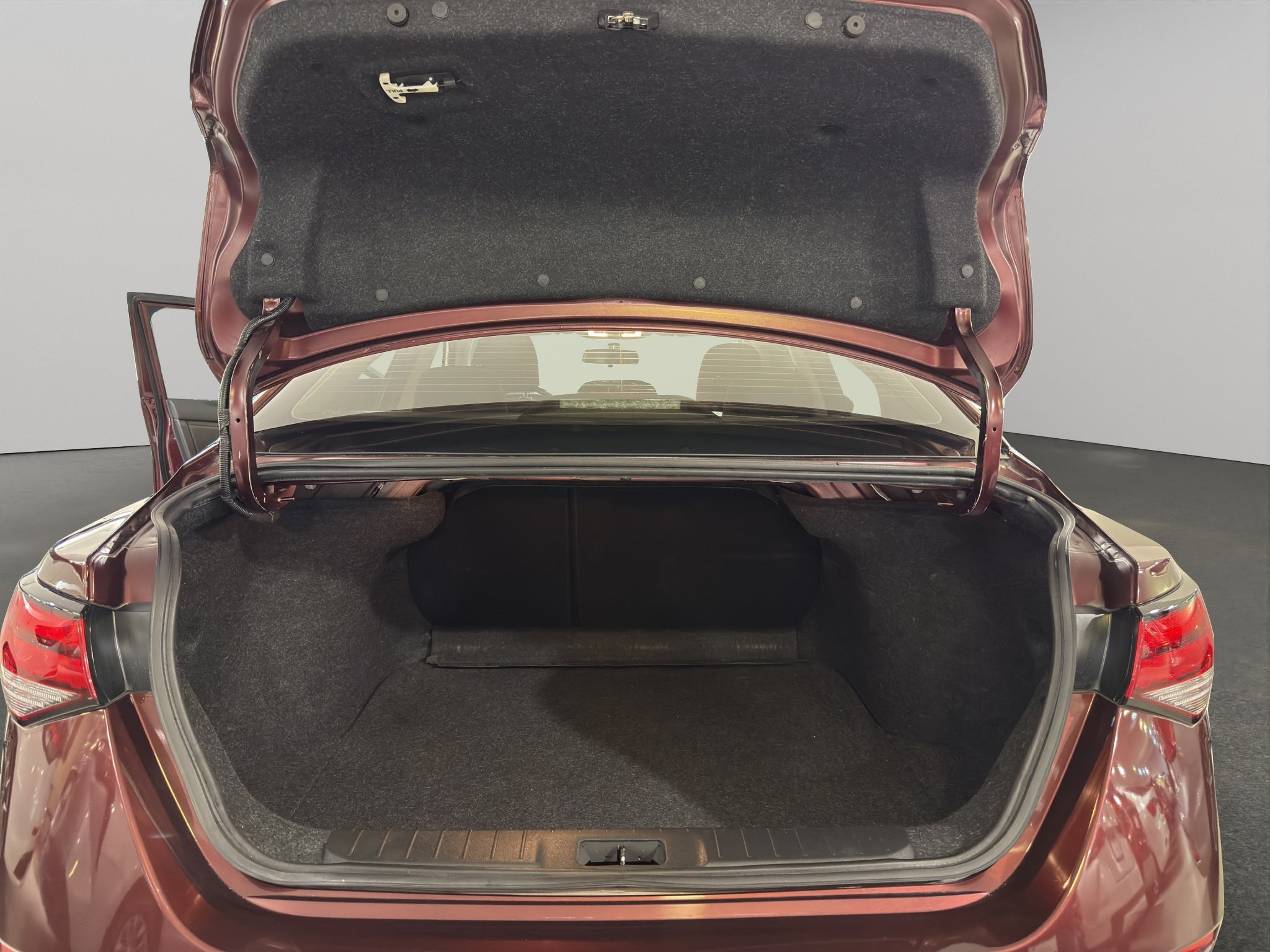 2022 Nissan Sentra 4 pts. Sense, TM6, a/ac., RA-16