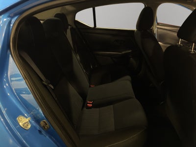 2024 Nissan Sentra 4 pts. Advance, TM6, a/ac., f. niebla, RA-16