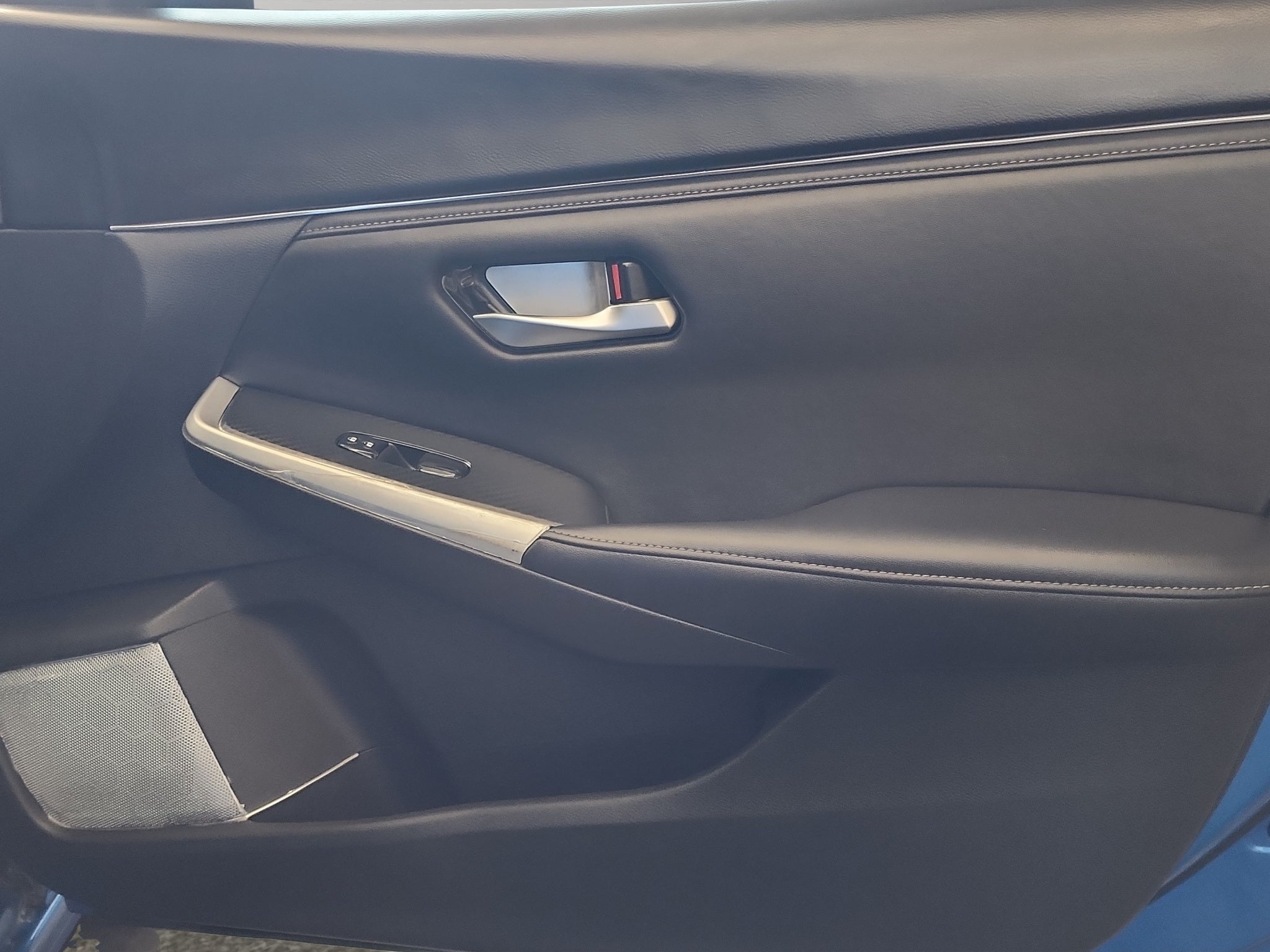 2023 Nissan Sentra 4 pts. Advance, TM6, a/ac., f. niebla, RA-16