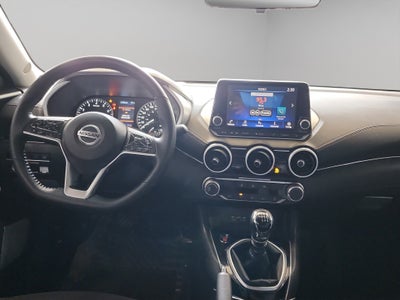 2023 Nissan Sentra 4 pts. Advance, TM6, a/ac., f. niebla, RA-16