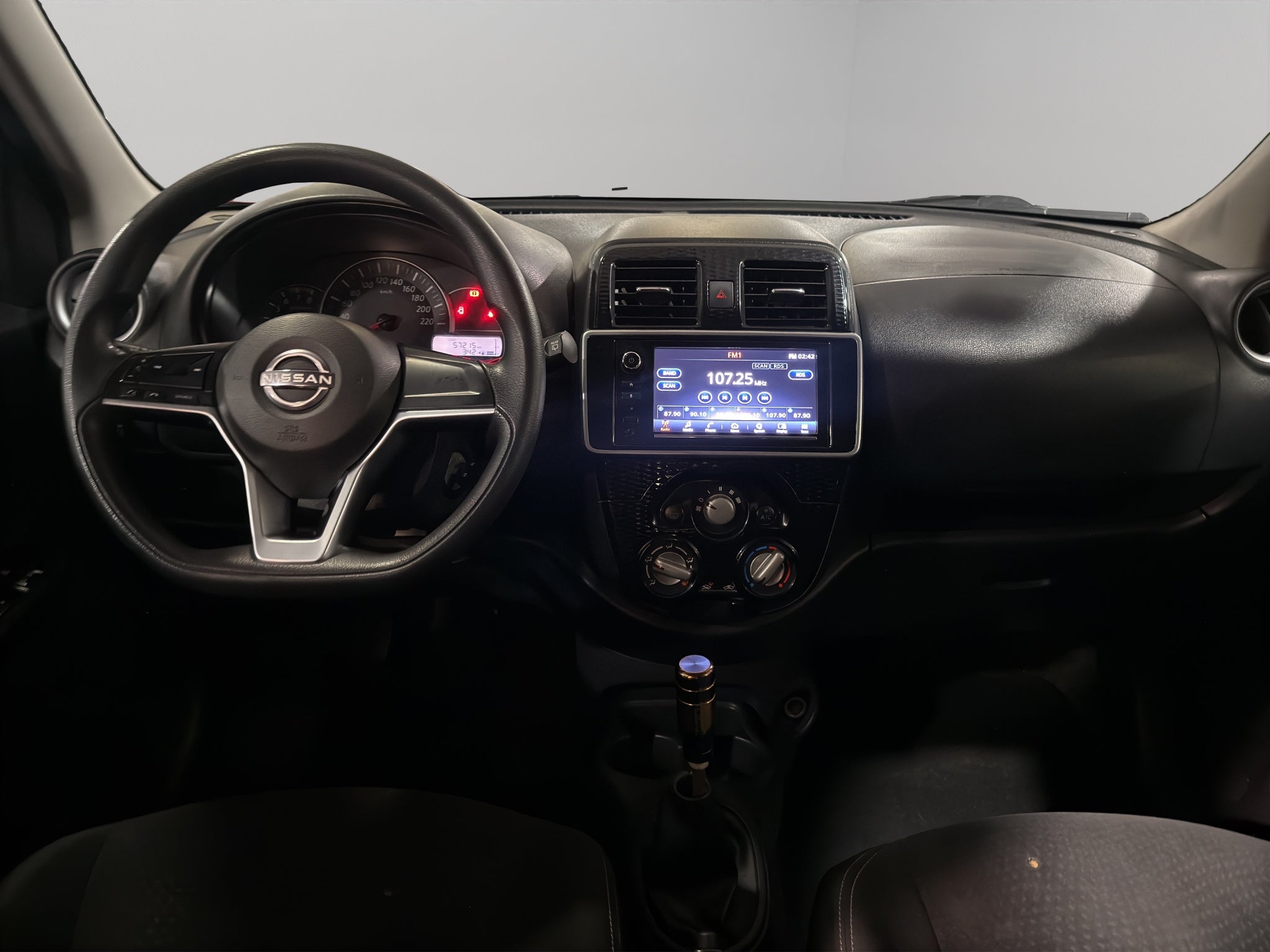 2022 Nissan March 5 pts. HB Advance, TM5, a/ac., VE, BA, ABS, RA-15