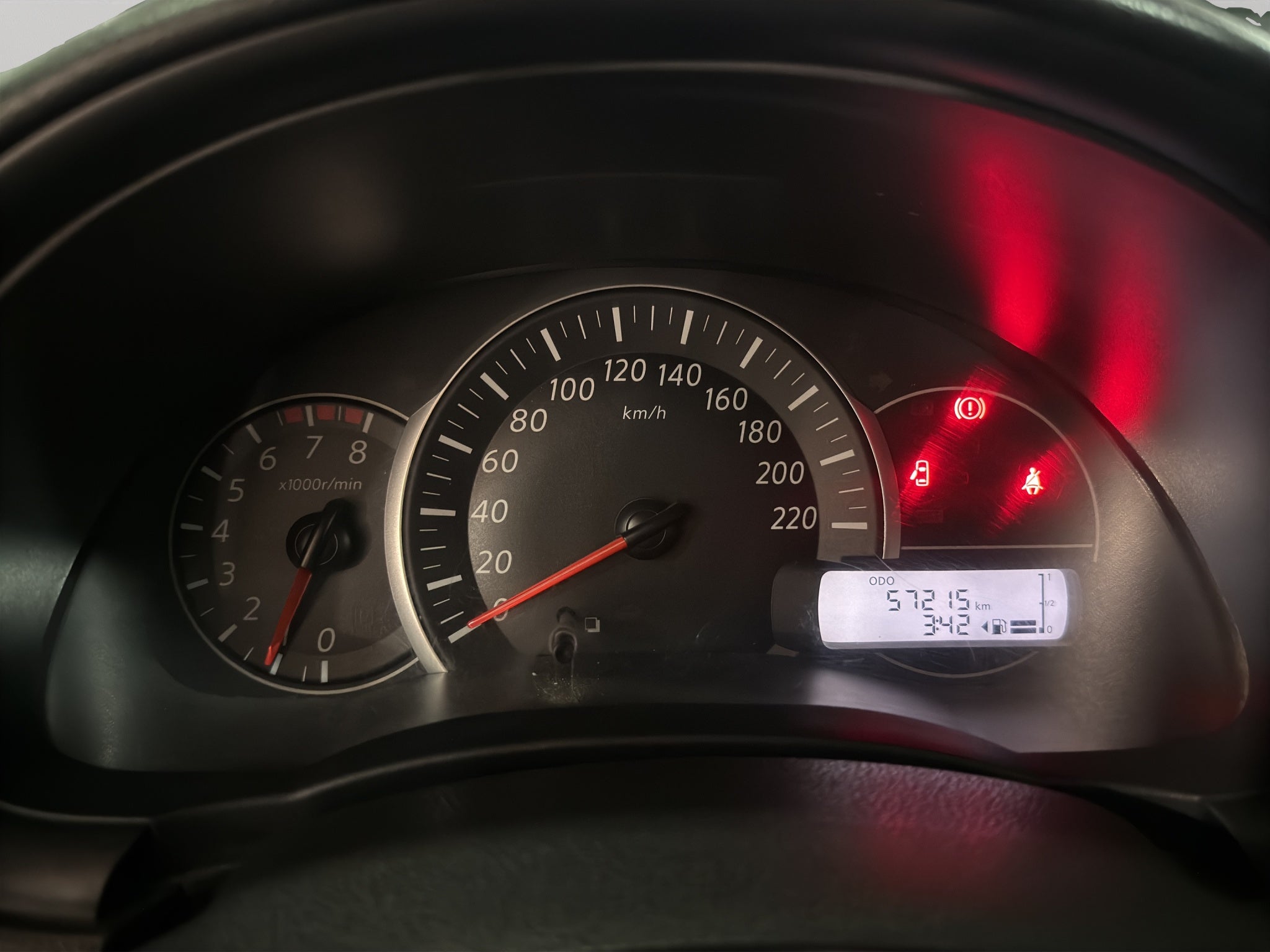 2022 Nissan March 5 pts. HB Advance, TM5, a/ac., VE, BA, ABS, RA-15
