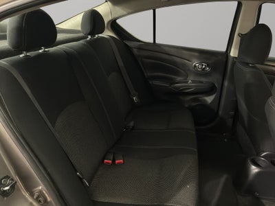 2015 Nissan Versa 4 pts. Sense, TM5, a/ac., VE