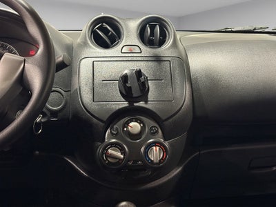 2022 Nissan V-Drive 4 pts. Base, TM5, a/ac., R-15