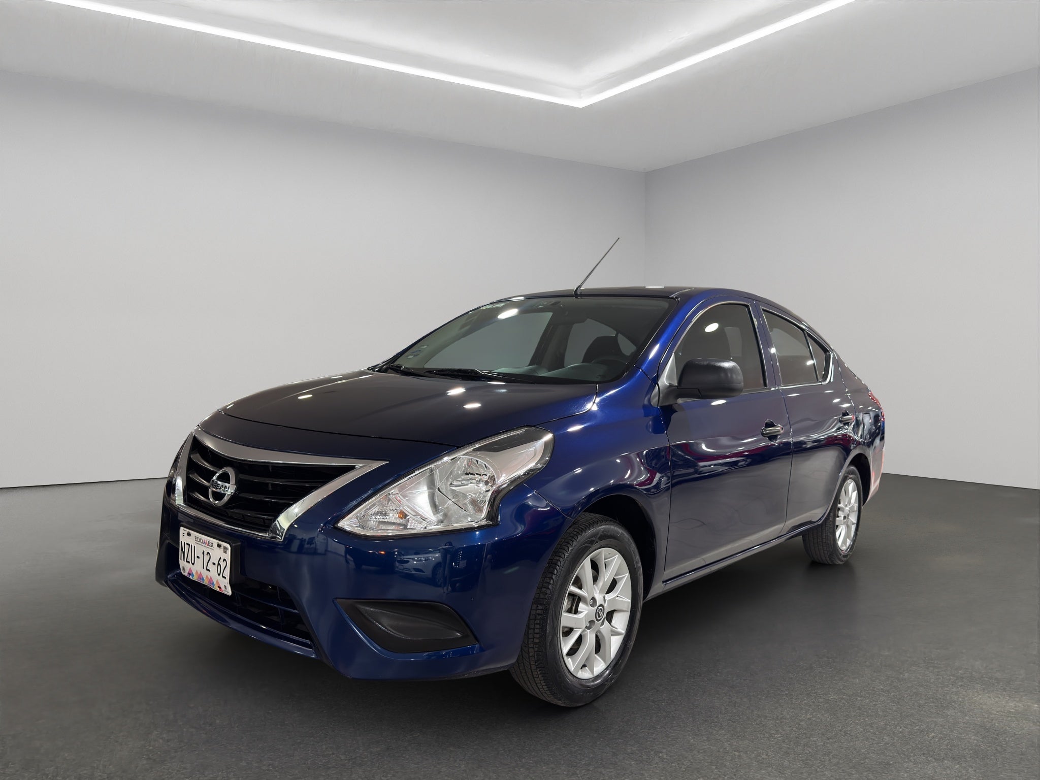 2022 Nissan V-Drive 4 pts. Base, TM5, a/ac., R-15