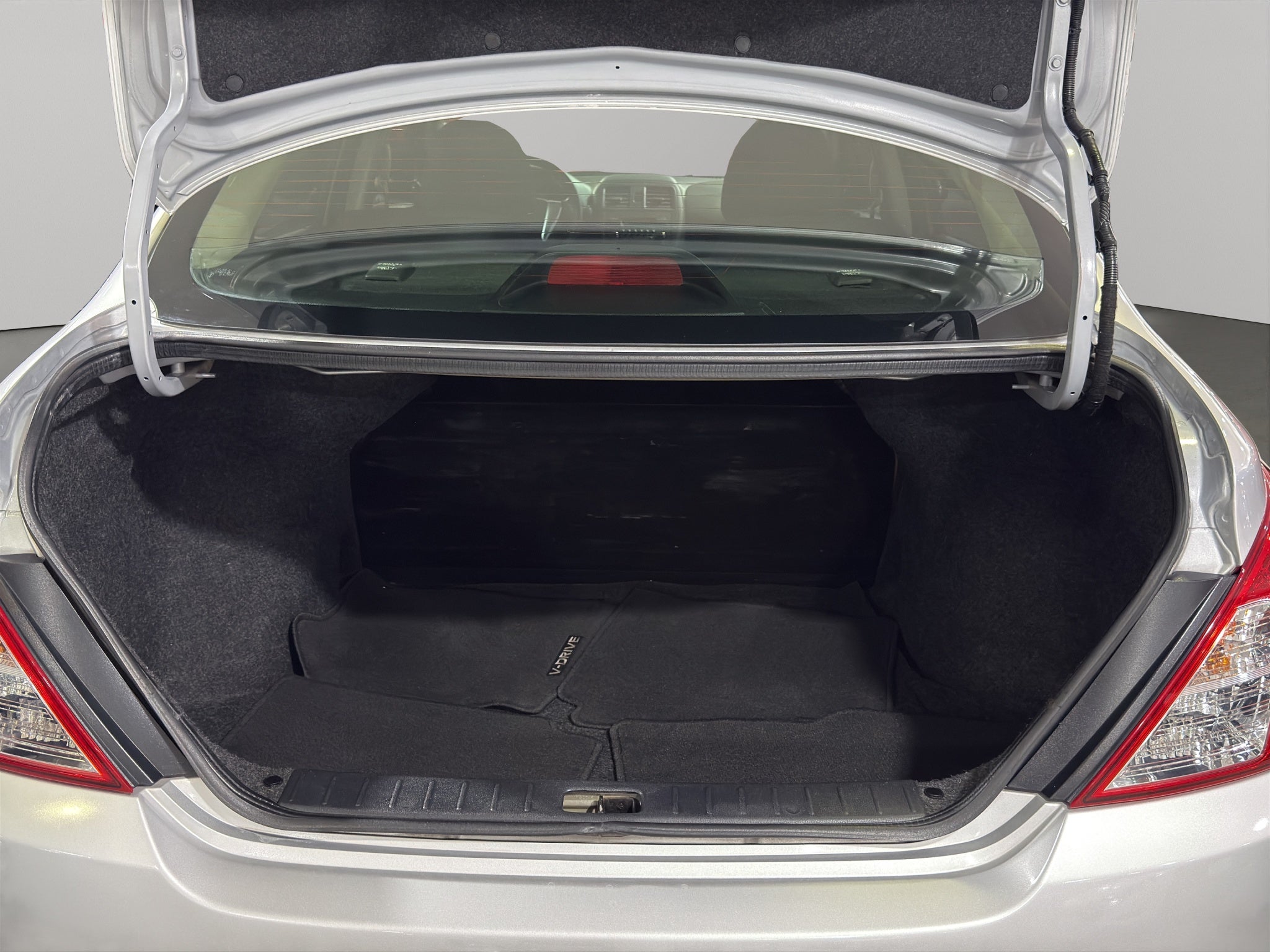 2023 Nissan V-Drive 4 pts. Base, TM5, a/ac., VE, RA-15