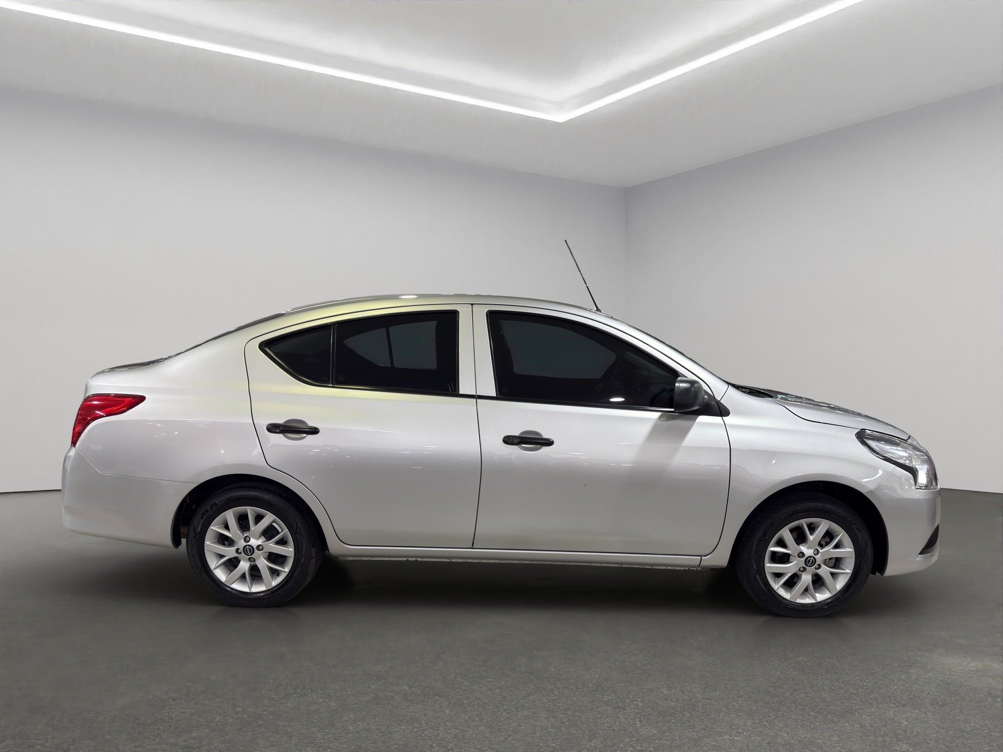 2023 Nissan V-Drive 4 pts. Base, TM5, a/ac., VE, RA-15