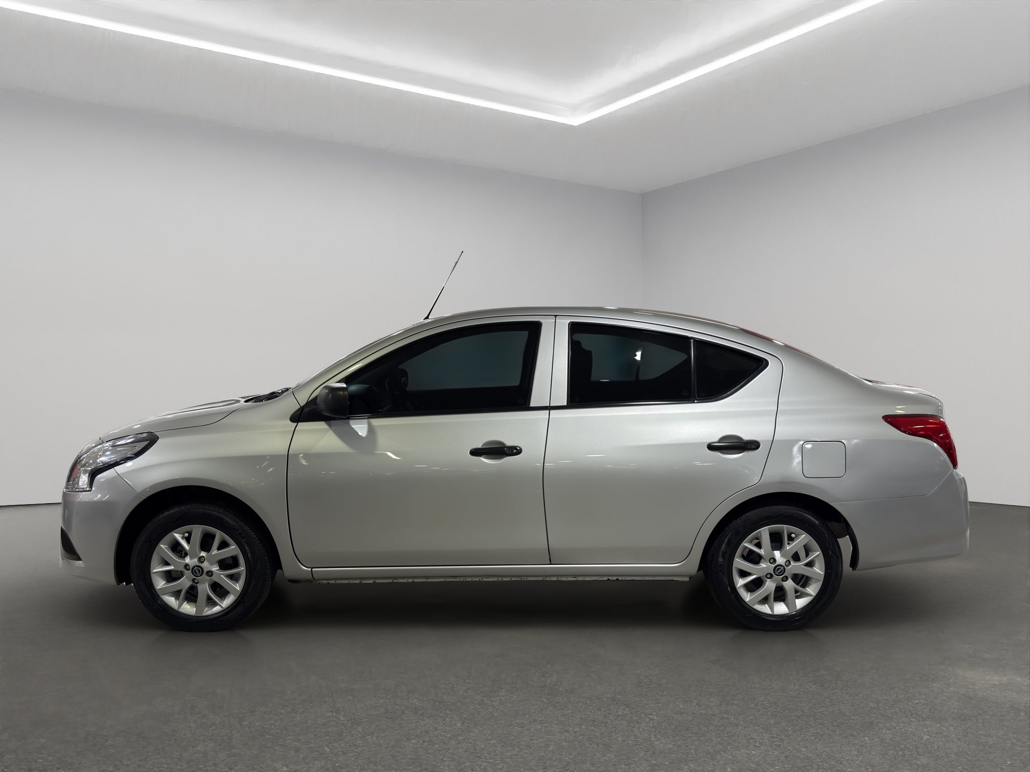 2023 Nissan V-Drive 4 pts. Base, TM5, a/ac., VE, RA-15