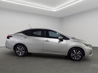 2025 Nissan Versa 4 pts. Advance, TM5, a/ac., f. niebla, RA-16 (línea anterior)