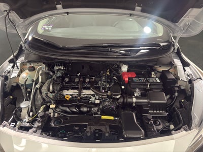 2025 Nissan Versa 4 pts. Advance, TM5, a/ac., f. niebla, RA-16 (línea anterior)