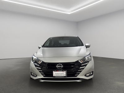 2025 Nissan Versa 4 pts. Advance, TM5, a/ac., f. niebla, RA-16 (línea anterior)
