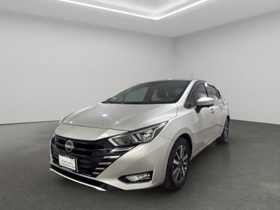 2025 Nissan Versa 4 pts. Advance, TM5, a/ac., f. niebla, RA-16 (línea anterior)
