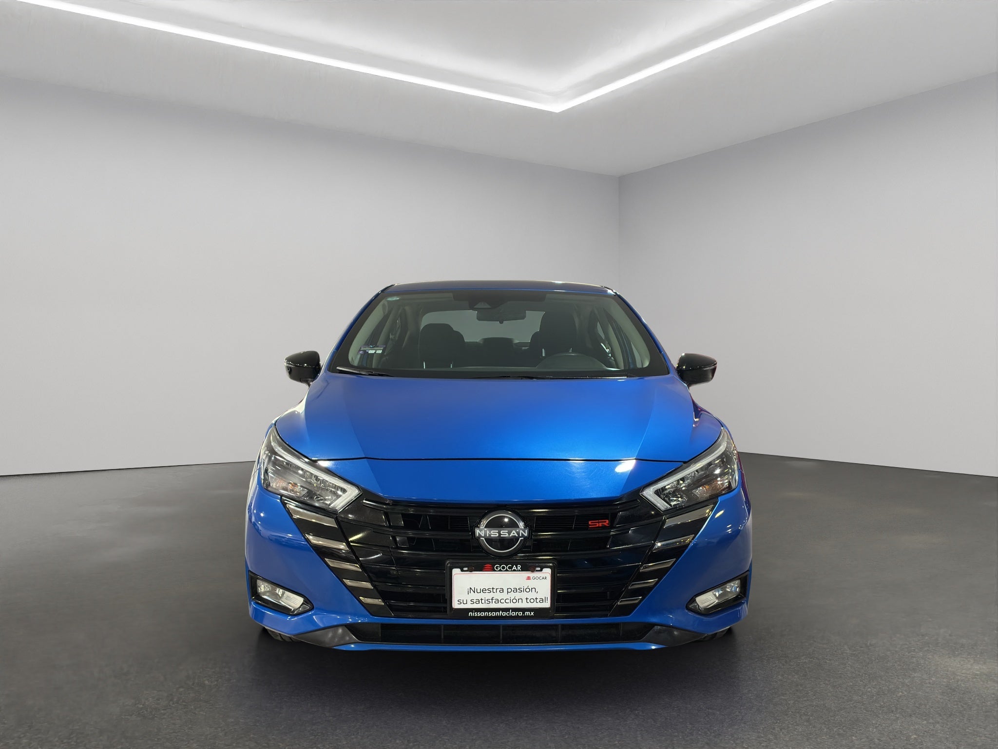 2024 Nissan Versa 4 pts. SR, TA, a/ac. Aut., f. niebla, f. led, spoiler, RA-17