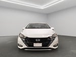 2024 Nissan Versa 4 pts. Advance, TM5, a/ac., f. niebla, RA-16
