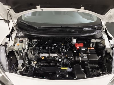 2024 Nissan Versa 4 pts. Advance, TM5, a/ac., f. niebla, RA-16
